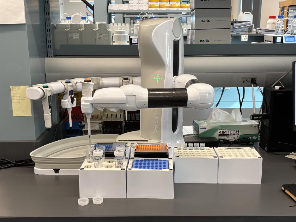 lab robot